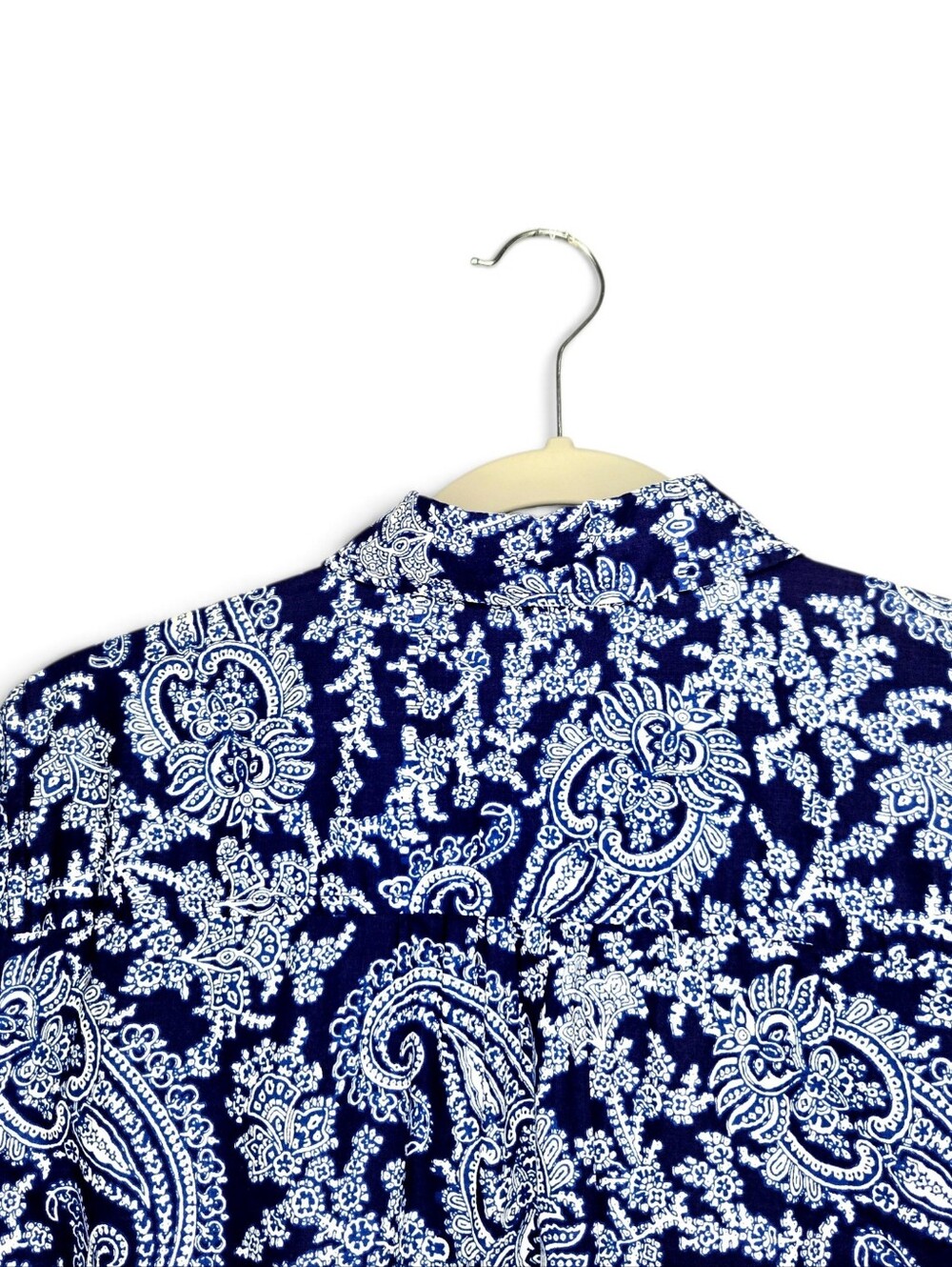 J. Crew Paisley Print button down shirt. Blue/white. Size Large - Picture 10 of 12